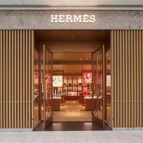 Hermès® Store Locator .